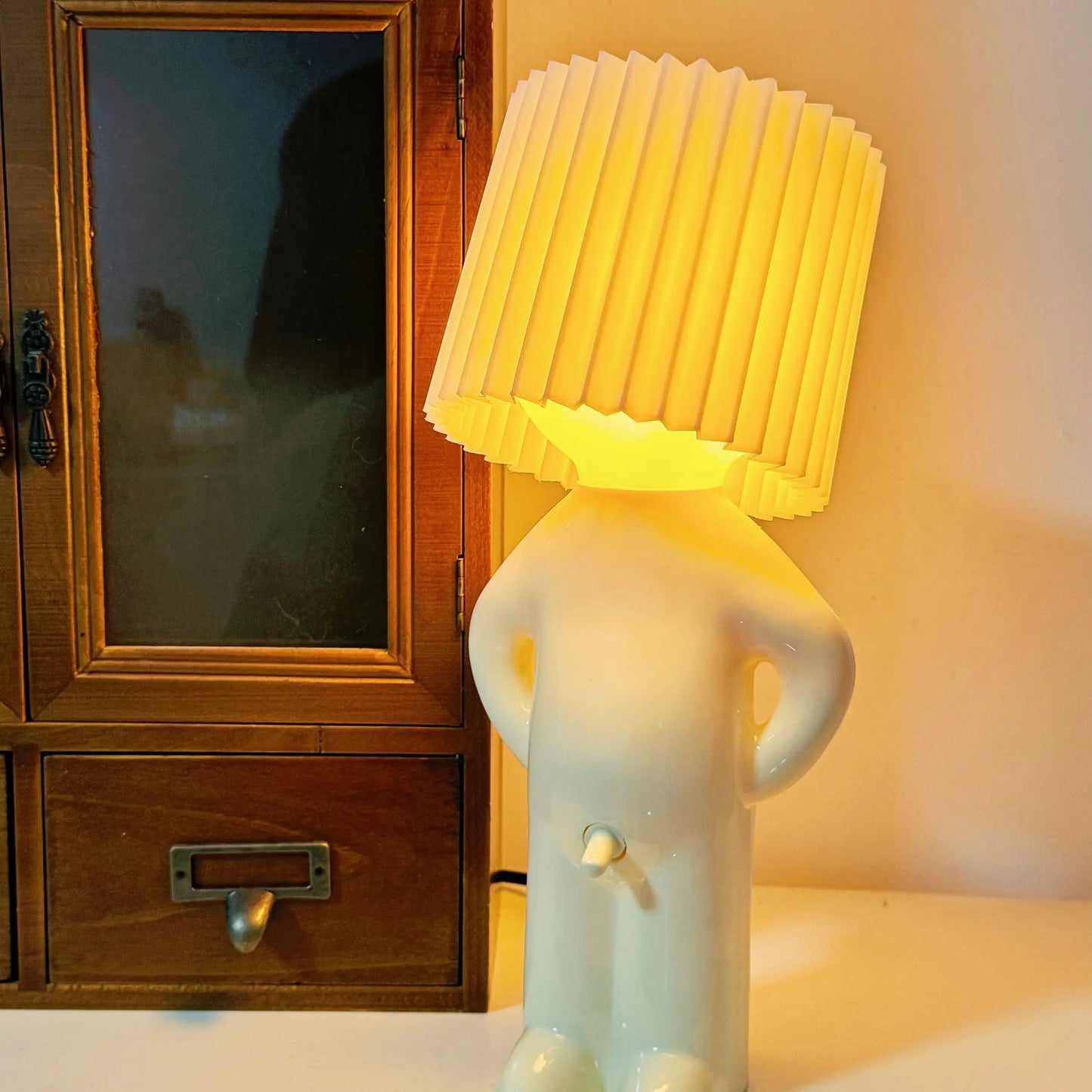 Speelse LED Tafellamp – Brengt warmte en gezelligheid in huis