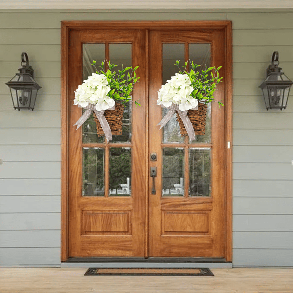 Hortensia Rotan Mand – Crèmekleurige Bloemdeurdecoratie om Op te Hangen
