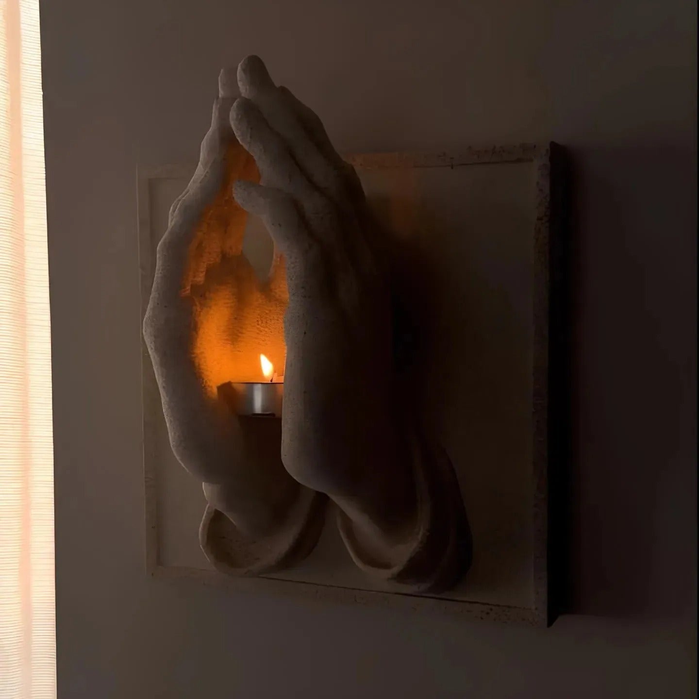 Praying Hands--A Perfect Blend of Warmth and Wishes Mivoza Deutschland