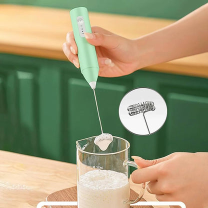 Elektrische melkopschuimer handzaam — voor latte, cappuccino en cacao