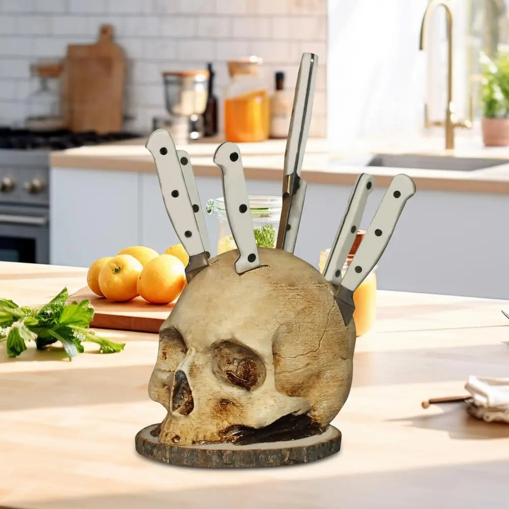 Gotische schedel messenhouder – Stoere keuken met donkere charme