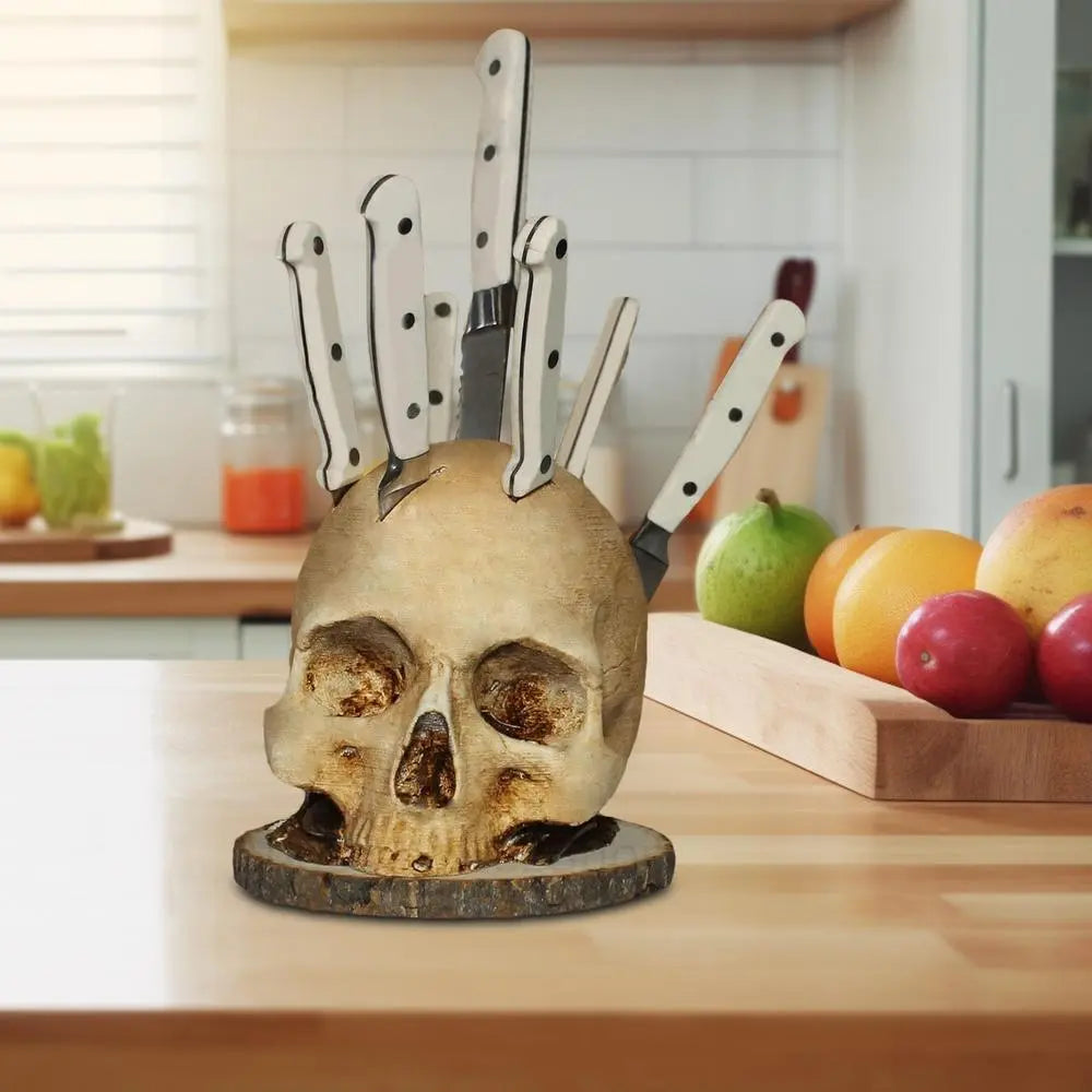 Gotische schedel messenhouder – Stoere keuken met donkere charme