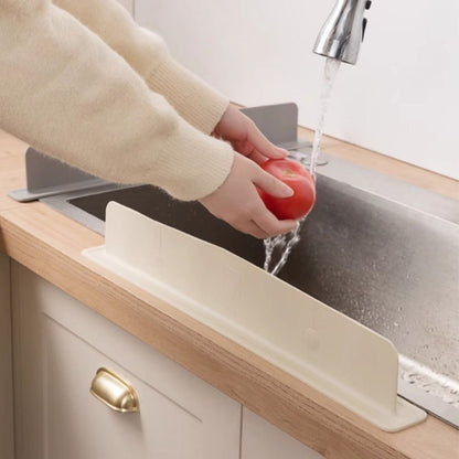 Siliconen spatbescherming voor kranen — houdt kleding en werkoppervlakken droog